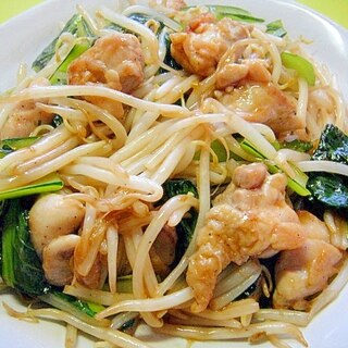 もやしと鶏肉小松菜のピリ辛炒め